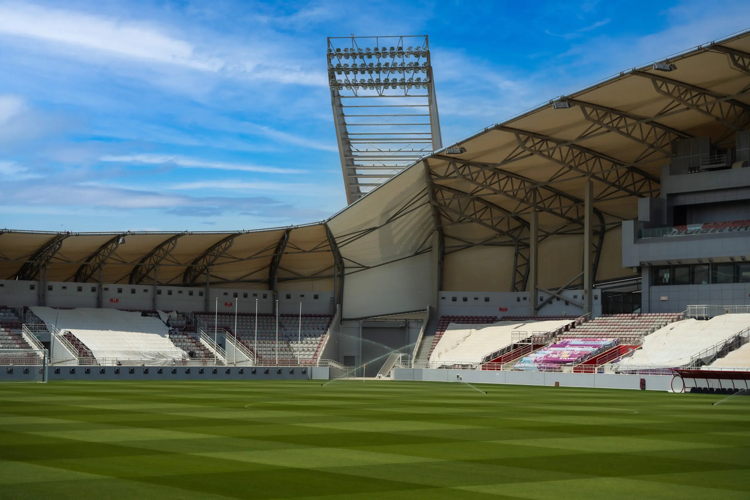 Two hands creating a heart and showing the sun